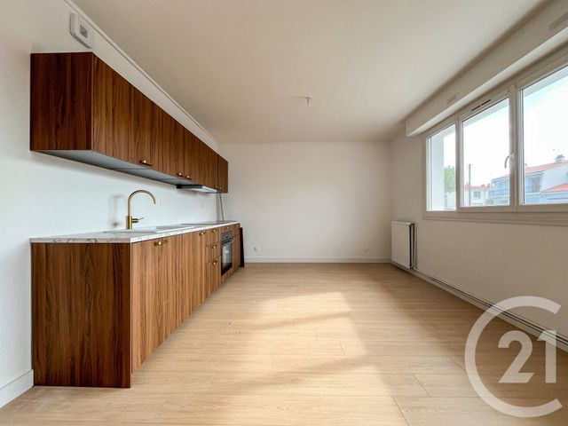 Appartement F4 &agrave; vendre - 4 pi&egrave;ces - 66,76 m2 - Les Sables D Olonne - 85 - PAYS-DE-LOIRE