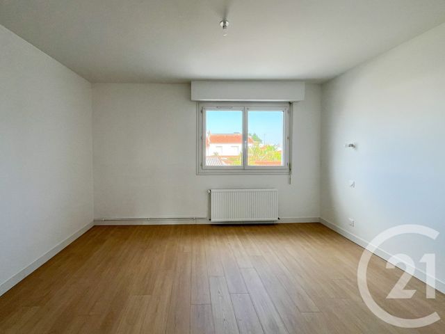 Appartement F4 &agrave; vendre - 4 pi&egrave;ces - 74,58 m2 - Les Sables D Olonne - 85 - PAYS-DE-LOIRE