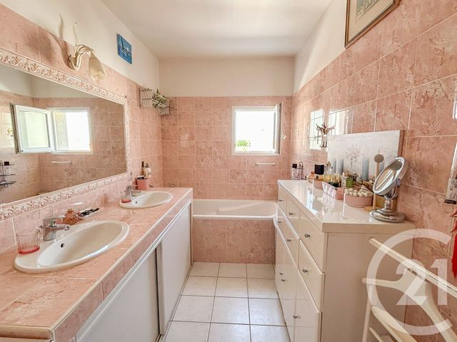 Appartement T3 &agrave; vendre - 3 pi&egrave;ces - 69,72 m2 - Chateau D Olonne - 85 - PAYS-DE-LOIRE