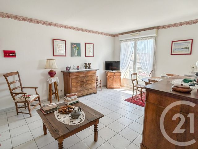 Appartement T3 &agrave; vendre - 3 pi&egrave;ces - 69,72 m2 - Chateau D Olonne - 85 - PAYS-DE-LOIRE