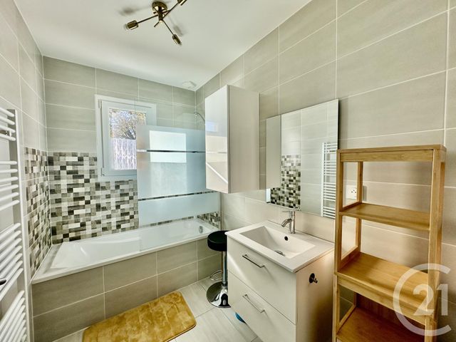 Maison à vendre - 4 pièces - 102,29 m2 - St Pere En Retz - 44 - PAYS-DE-LOIRE