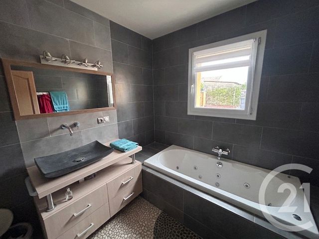 Maison &agrave; vendre - 4 pi&egrave;ces - 94,28 m2 - Chaumes En Retz - 44 - PAYS-DE-LOIRE