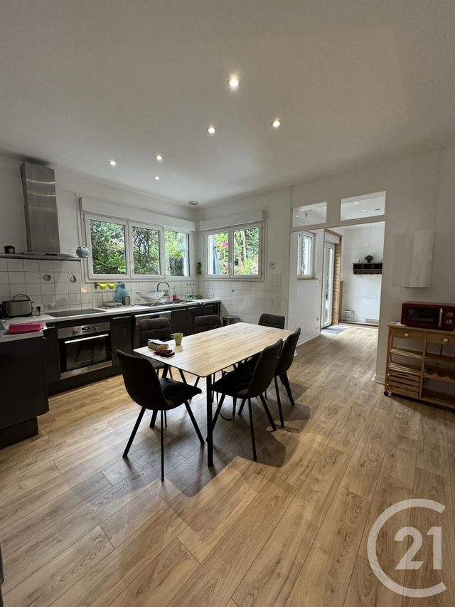 Appartement T3 &agrave; louer - 3 pi&egrave;ces - 82 m2 - Pornic - 44 - PAYS-DE-LOIRE