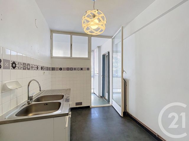 Appartement F4 &agrave; vendre - 4 pi&egrave;ces - 90,68 m2 - Frontignan - 34 - LANGUEDOC-ROUSSILLON