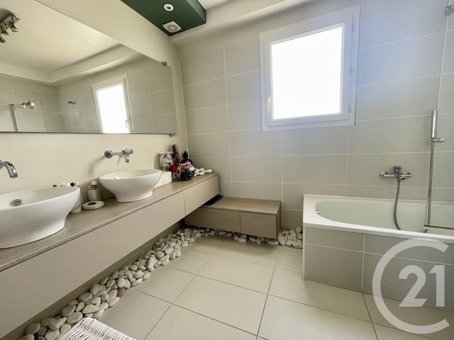 Maison &agrave; vendre - 5 pi&egrave;ces - 147 m2 - L Isle Jourdain - 32 - MIDI-PYRENEES