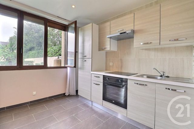 Maison à vendre - 7 pièces - 243 m2 - Villeparisis - 77 - ILE-DE-FRANCE