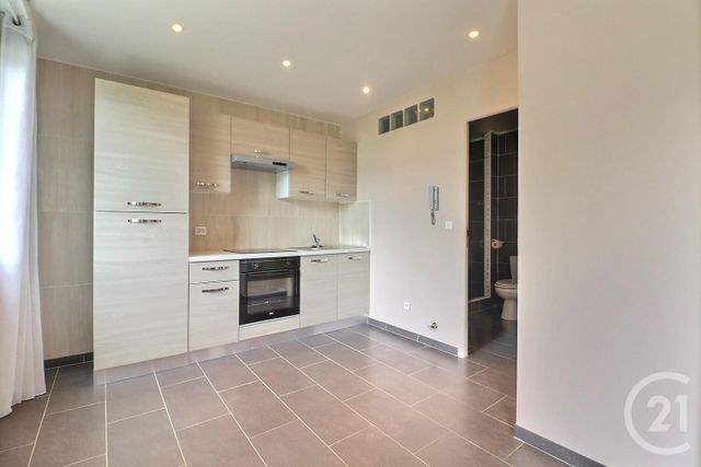 Maison à vendre - 7 pièces - 243 m2 - Villeparisis - 77 - ILE-DE-FRANCE