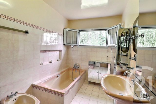 Maison à vendre - 8 pièces - 213 m2 - Vaujours - 93 - ILE-DE-FRANCE