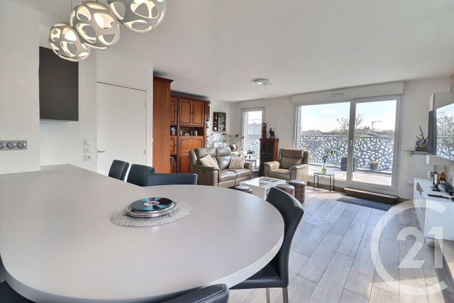 Appartement F4 à vendre - 5 pièces - 91,50 m2 - Villepinte - 93 - ILE-DE-FRANCE