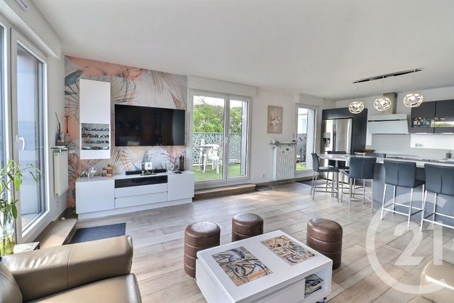 Appartement F4 à vendre - 5 pièces - 91,50 m2 - Villepinte - 93 - ILE-DE-FRANCE