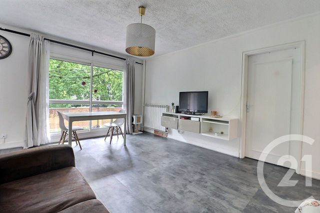 Appartement F4 &agrave; vendre - 4 pi&egrave;ces - 82,70 m2 - Tremblay En France - 93 - ILE-DE-FRANCE