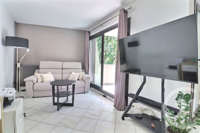 Appartement à vendre - 4 pièces - 77,90 m2 - Tremblay En France - 93 - ILE-DE-FRANCE