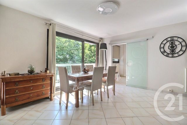 Appartement à vendre - 4 pièces - 77,90 m2 - Tremblay En France - 93 - ILE-DE-FRANCE