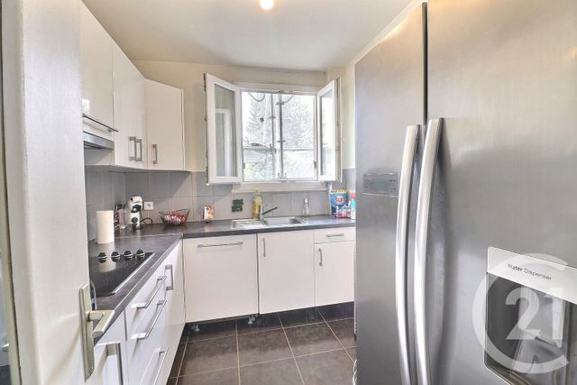 Appartement F3 à vendre - 3 pièces - 70,80 m2 - Villeparisis - 77 - ILE-DE-FRANCE