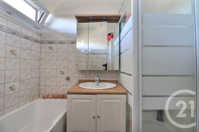 Appartement F3 à vendre - 3 pièces - 69,65 m2 - Tremblay En France - 93 - ILE-DE-FRANCE