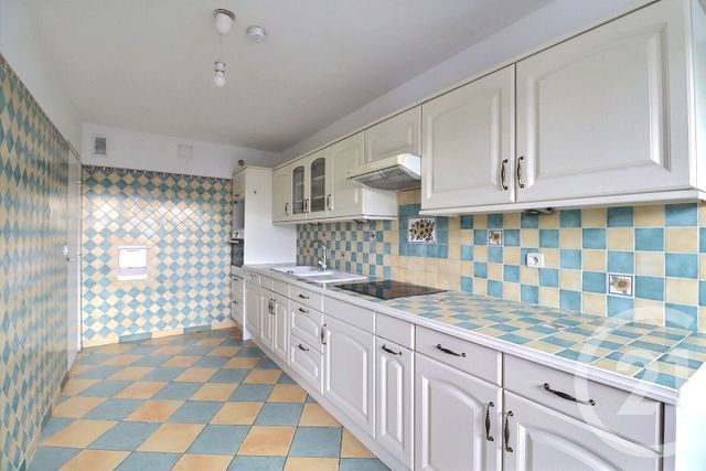 Appartement F4 &agrave; louer - 4 pi&egrave;ces - 82,77 m2 - Tremblay En France - 93 - ILE-DE-FRANCE