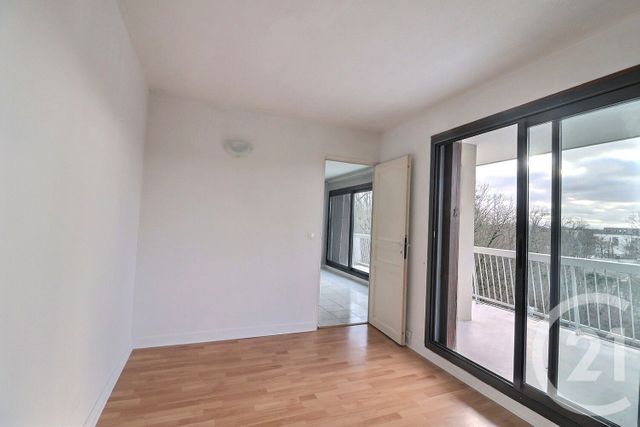 Appartement F4 &agrave; louer - 4 pi&egrave;ces - 82,77 m2 - Tremblay En France - 93 - ILE-DE-FRANCE