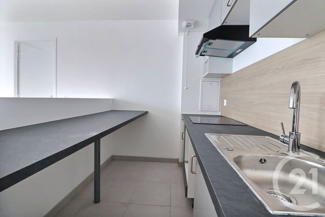 Appartement F4 &agrave; louer - 4 pi&egrave;ces - 78 m2 - Le Blanc Mesnil - 93 - ILE-DE-FRANCE