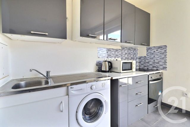 Appartement F2 &agrave; louer - 2 pi&egrave;ces - 37 m2 - Tremblay En France - 93 - ILE-DE-FRANCE
