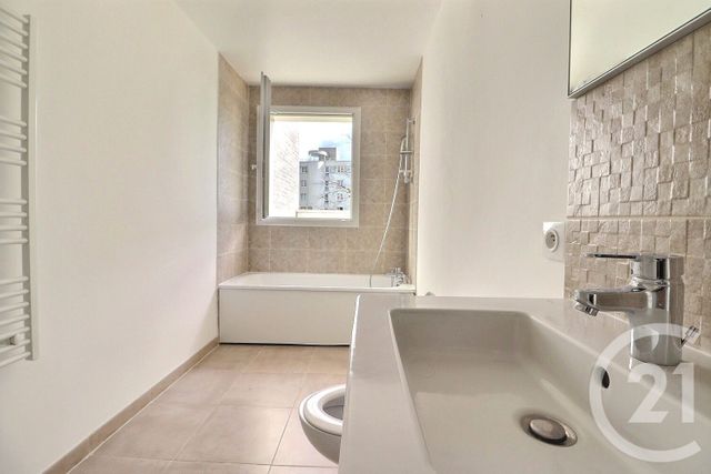 Appartement F2 &agrave; louer - 2 pi&egrave;ces - 37 m2 - Tremblay En France - 93 - ILE-DE-FRANCE