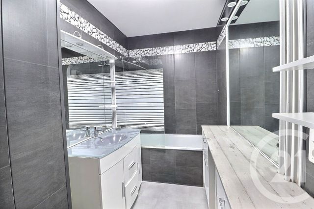 Appartement F4 &agrave; louer - 4 pi&egrave;ces - 82,13 m2 - Villepinte - 93 - ILE-DE-FRANCE