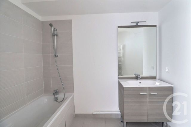 Appartement F2 &agrave; louer - 2 pi&egrave;ces - 42,68 m2 - Le Blanc Mesnil - 93 - ILE-DE-FRANCE
