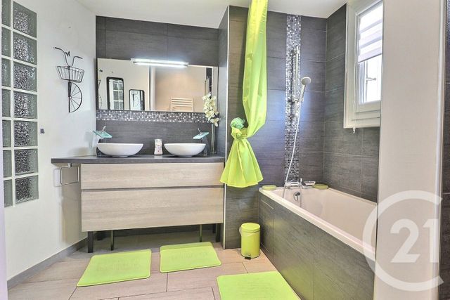 Maison &agrave; louer - 4 pi&egrave;ces - 85,27 m2 - Tremblay En France - 93 - ILE-DE-FRANCE