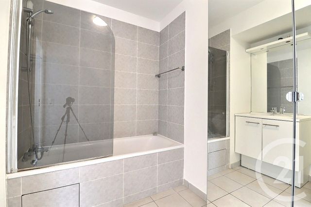 Appartement F3 &agrave; louer - 3 pi&egrave;ces - 63,25 m2 - Villepinte - 93 - ILE-DE-FRANCE