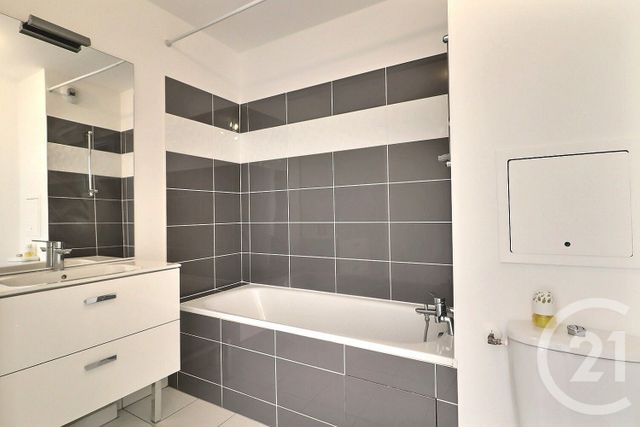 Appartement F2 &agrave; louer - 2 pi&egrave;ces - 40,80 m2 - Tremblay En France - 93 - ILE-DE-FRANCE