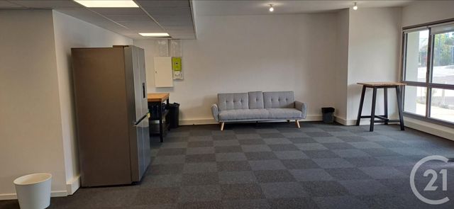 Bureaux à louer - 200.0 m2 - 34 - Herault