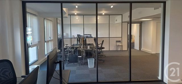 Bureaux à louer - 200.0 m2 - 34 - Herault