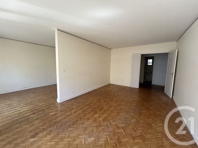 Appartement F4 / 5 &agrave; vendre - 5 pi&egrave;ces - 106,10 m2 - Paris - 75012 - ILE-DE-FRANCE
