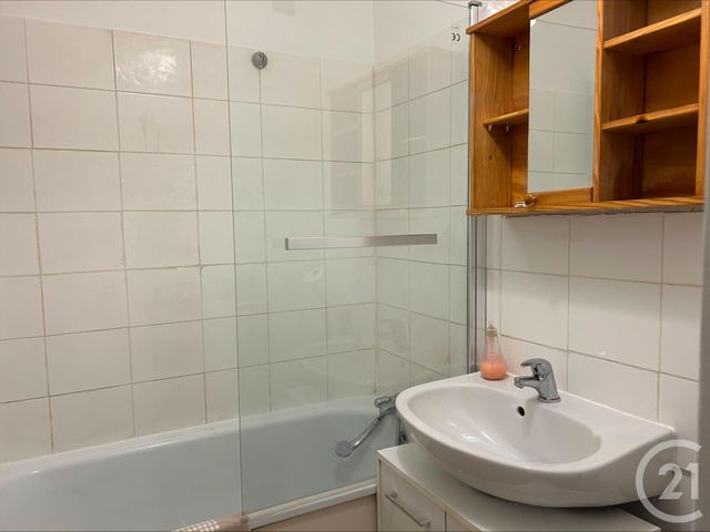 Appartement F1 &agrave; louer - 1 pi&egrave;ce - 24,35 m2 - Paris - 75012 - ILE-DE-FRANCE