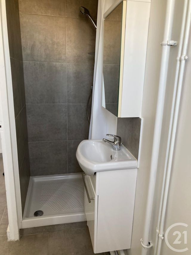 Appartement F1 &agrave; louer - 1 pi&egrave;ce - 20,07 m2 - Paris - 75019 - ILE-DE-FRANCE
