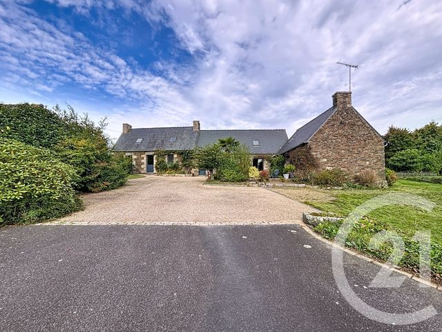 Maison à vendre - 6 pièces - 193 m2 - Ploumilliau - 22 - BRETAGNE