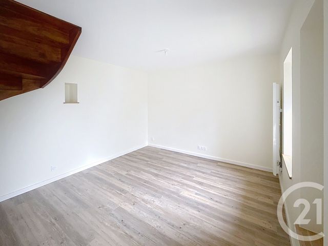 Maison &agrave; louer - 4 pi&egrave;ces - 67 m2 - Lannion - 22 - BRETAGNE