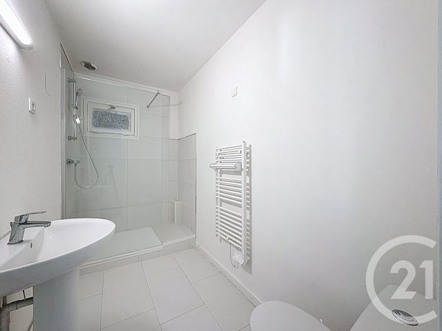 Appartement F2 &agrave; louer - 2 pi&egrave;ces - 43,40 m2 - Lannion - 22 - BRETAGNE