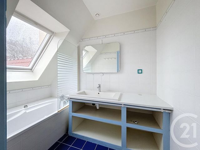 Maison à louer - 6 pièces - 143 m2 - Lannion - 22 - BRETAGNE