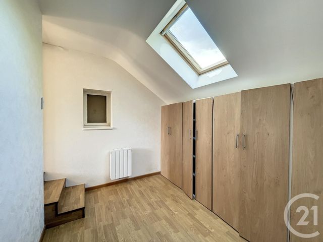 Maison &agrave; louer - 4 pi&egrave;ces - 75 m2 - Ploubezre - 22 - BRETAGNE