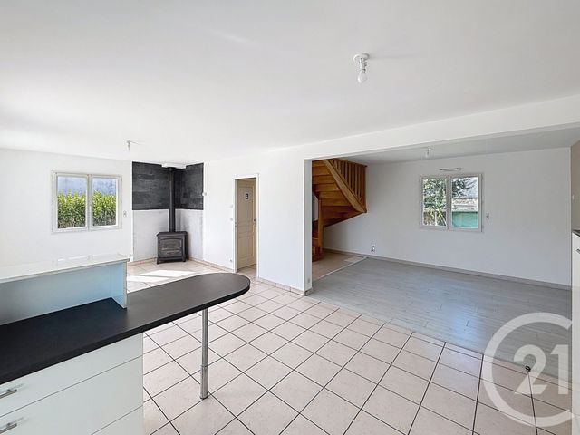 Maison &agrave; louer - 4 pi&egrave;ces - 81 m2 - Rospez - 22 - BRETAGNE