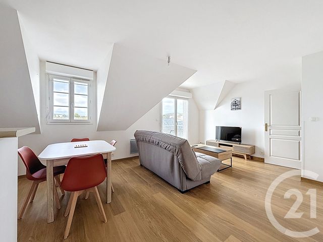 Appartement F2 &agrave; louer - 2 pi&egrave;ces - 43,10 m2 - Perros Guirec - 22 - BRETAGNE