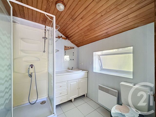 Maison &agrave; louer - 3 pi&egrave;ces - 66 m2 - Pommerit Jaudy - 22 - BRETAGNE