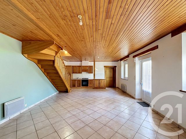 Maison &agrave; louer - 3 pi&egrave;ces - 66 m2 - Pommerit Jaudy - 22 - BRETAGNE