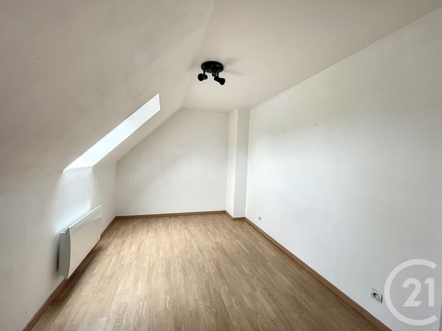 Maison &agrave; louer - 5 pi&egrave;ces - 103 m2 - Lannion - 22 - BRETAGNE