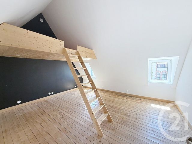 Appartement F5 &agrave; louer - 5 pi&egrave;ces - 126 m2 - Plestin Les Greves - 22 - BRETAGNE