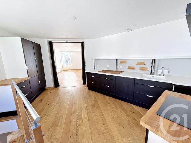 Appartement F5 &agrave; louer - 5 pi&egrave;ces - 126 m2 - Plestin Les Greves - 22 - BRETAGNE
