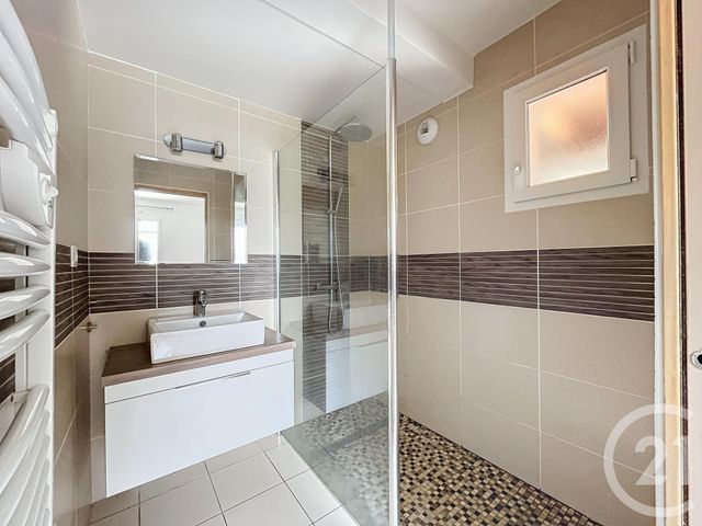 Maison &agrave; louer - 4 pi&egrave;ces - 97,28 m2 - Plestin Les Greves - 22 - BRETAGNE