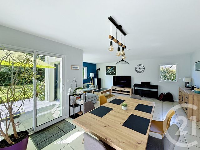 Maison &agrave; louer - 5 pi&egrave;ces - 113 m2 - Lannion - 22 - BRETAGNE
