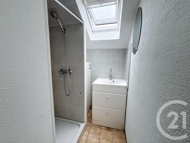 Appartement F2 &agrave; louer - 2 pi&egrave;ces - 26,18 m2 - Lannion - 22 - BRETAGNE