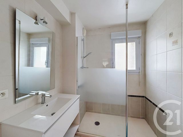 Appartement F4 &agrave; vendre - 4 pi&egrave;ces - 85,65 m2 - Perros Guirec - 22 - BRETAGNE